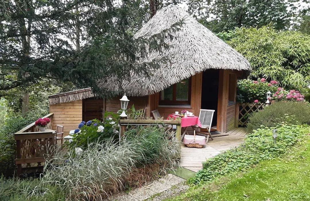La Cabane De Cecile-La Hutte-1